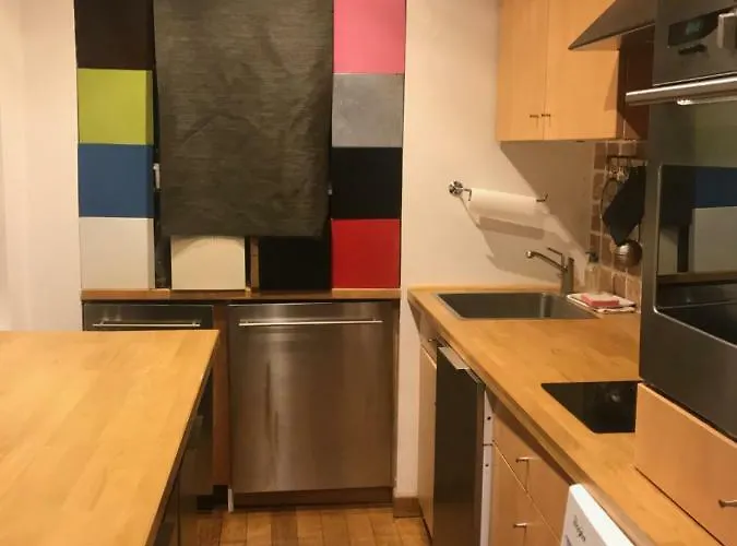 Quartier Montorgueil, Voie Pietonne, Dans Un Immeuble Du Xveme * Париж